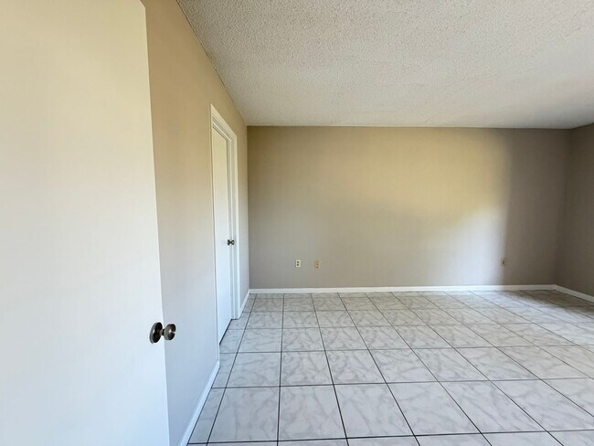 Building Photo - Great apartment for rent!