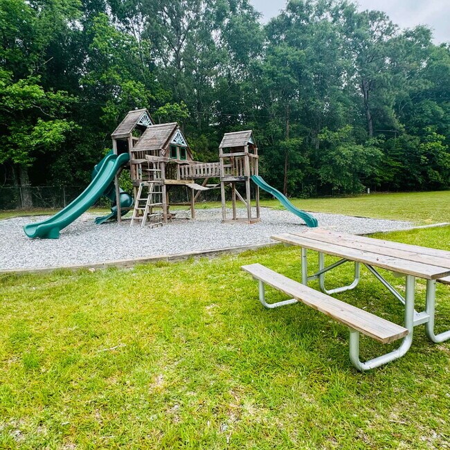 Building Photo - 235 Prince Hall Ln