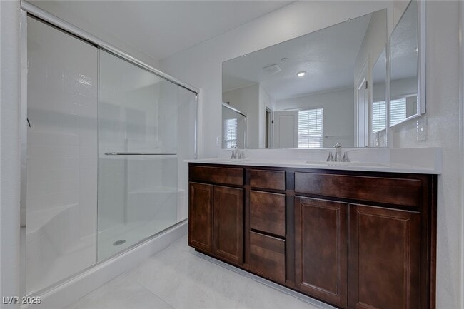 Building Photo - 2806 Alfena Pl