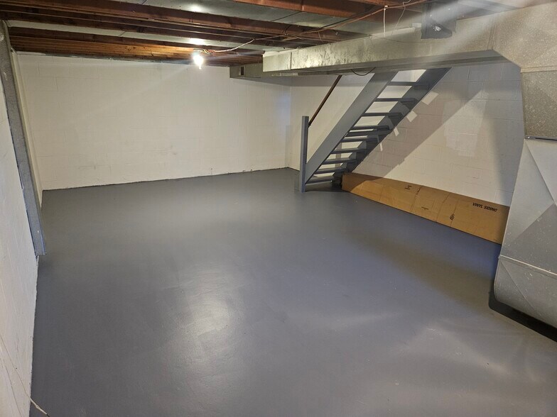 Building Photo - 5246 E Calla Rd