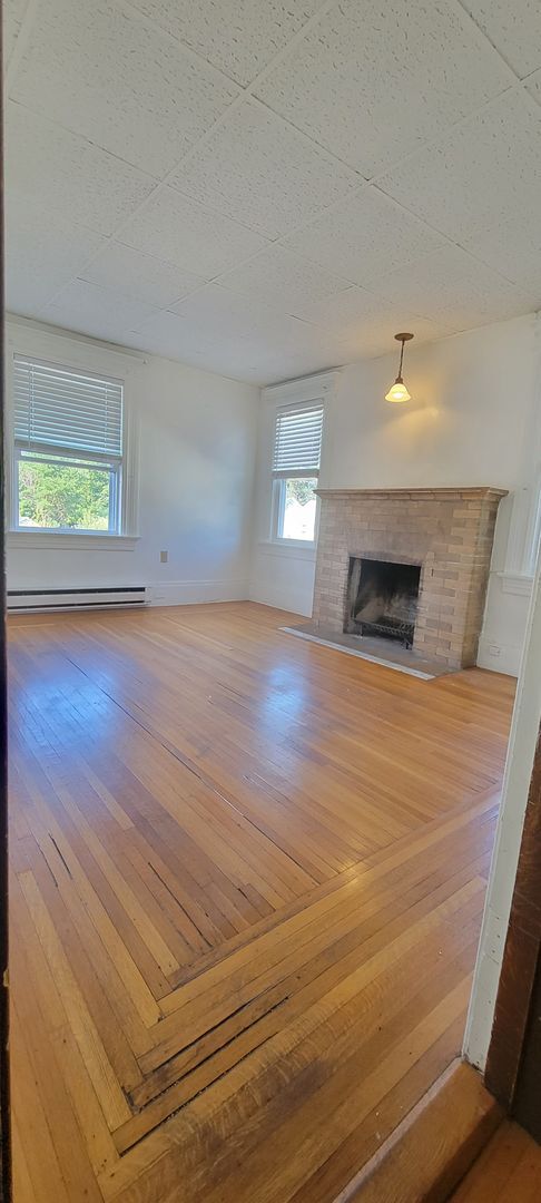Primary Photo - 46 Walnut St