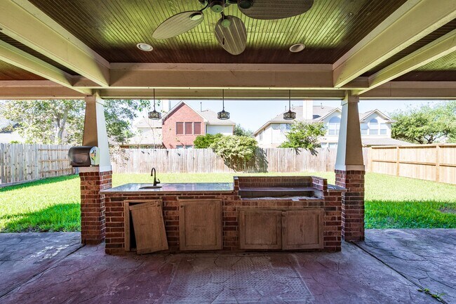 Building Photo - 9611 Sage Deck Ln