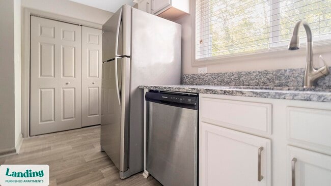 Building Photo - 4301 Mill Village Rd