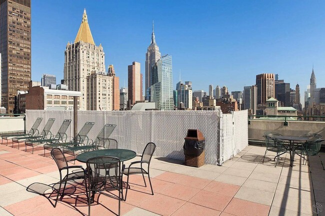 Building Photo - 50 Lexington Ave