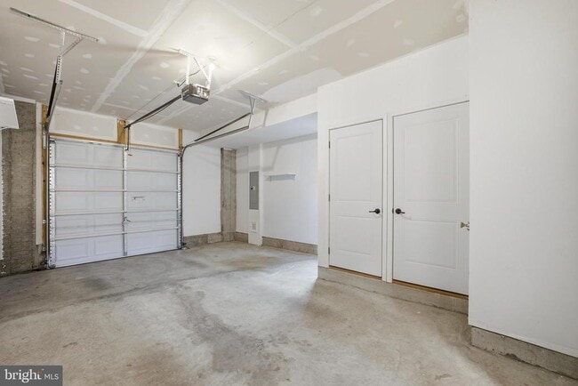 Building Photo - 14158 Cannondale Way