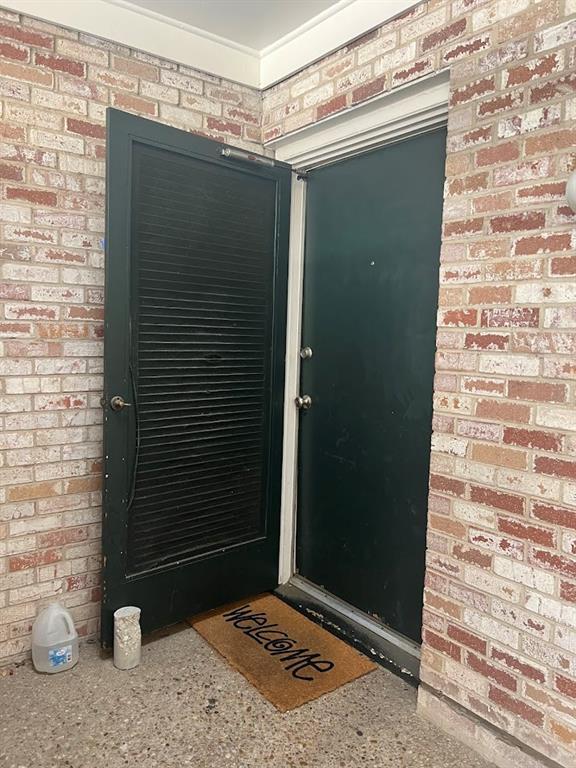 Building Photo - 2704 San Pedro St