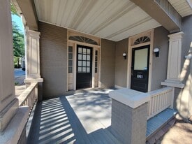 Building Photo - 128 N Charlotte St