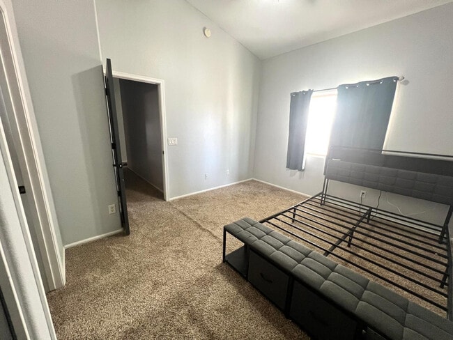 Building Photo - 28496 N Dolomite Ln