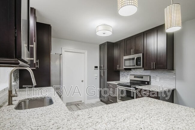 Building Photo - 4930 Bethlehem Rd