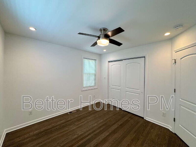 Building Photo - 229 Pecan Rd