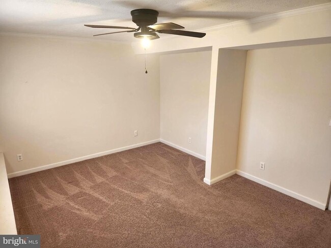 Building Photo - 37130 Mowry Ln