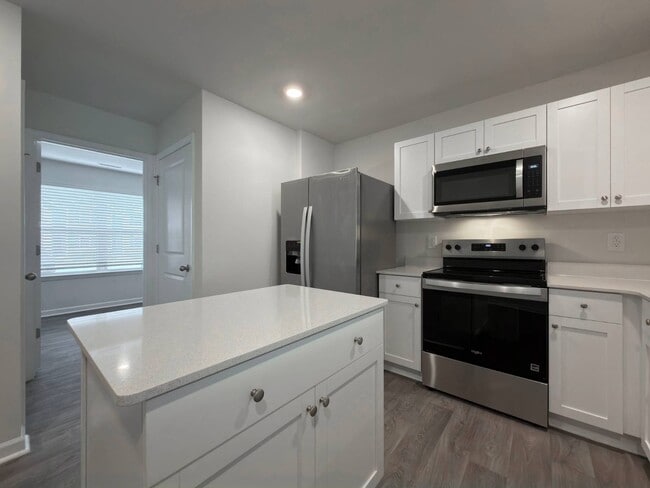 Building Photo - 8534 Beckett Chase Wy