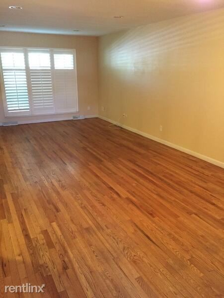 Building Photo - 2 br, 2.5 bath Townhome - 1199 S Monaco Pkwy