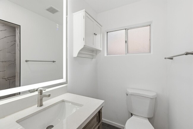 Building Photo - Stunning New Construction in Mission Hills – 3BR/2BA – Going Quick | 4 Weeks of Free Rent + Free ...