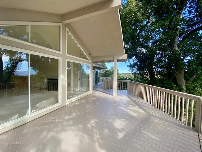 Building Photo - 17299 Deer Park Rd