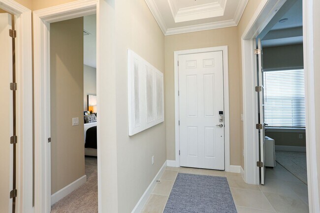 Building Photo - BRAND NEW** STUNNING POOL HOME**PROFESSIONALLY DECORATED**3 BEDS + DEN/ 3 FULL BATHS***ESPLANADE ...