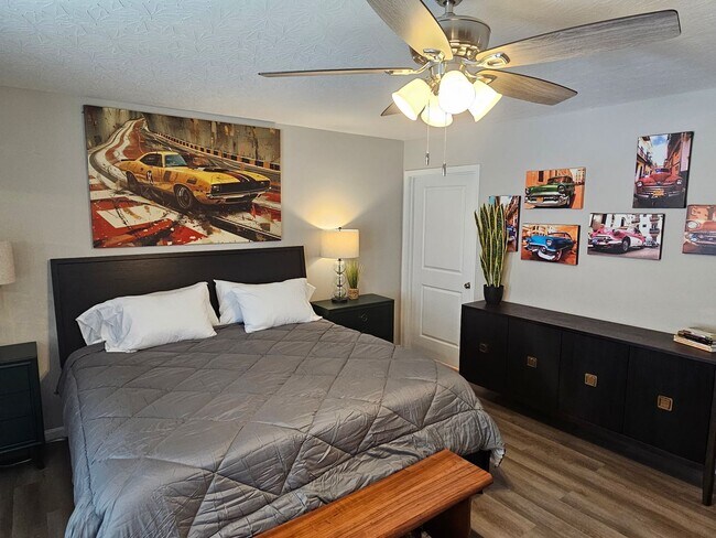 Building Photo - Vroooom . . . . the ROAD is calling. . . .Fully furnished themed rental includes all utilities an...