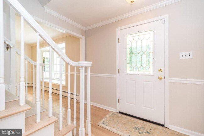 Building Photo - 38 Chestnut Valley Dr