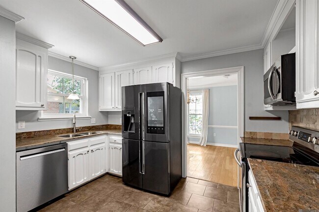 Building Photo - 1336 Bullrush Dr