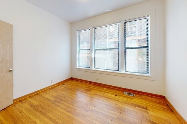 Floorplan - 1018 E. 54th Street