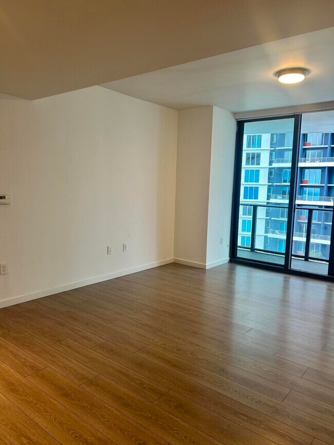 Building Photo - 1300 S Miami Ave