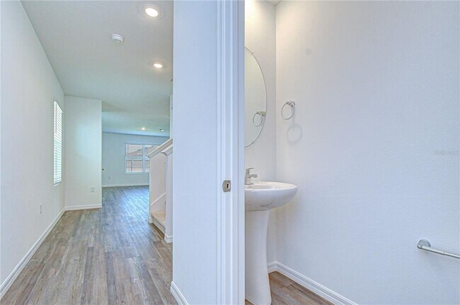 Building Photo - 32463 Weathered Oak Dr