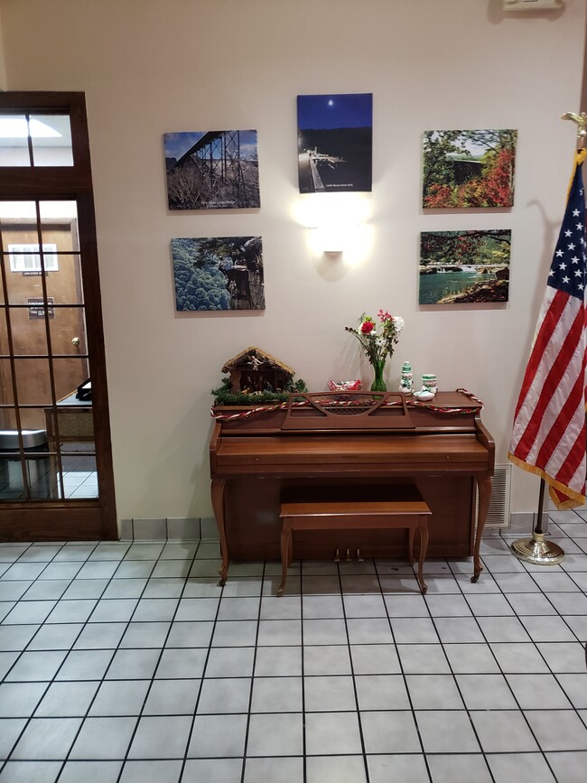 Piano in the Lobby - 1909 Harper Rd