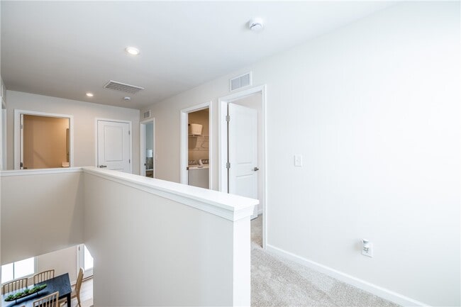 Building Photo - 257 Nevins Rd