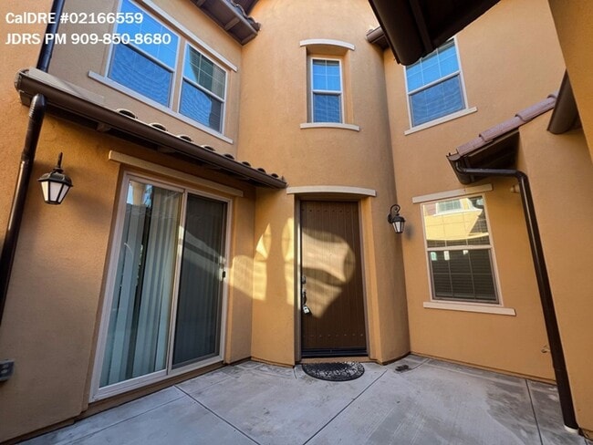 Building Photo - Chino Hills 3 Bedroom Condo