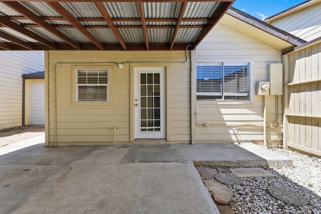 Building Photo - 7131 Westbranch Dr