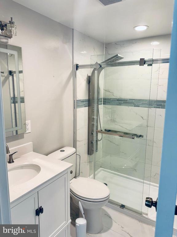 Building Photo - 9611 Brassie Way