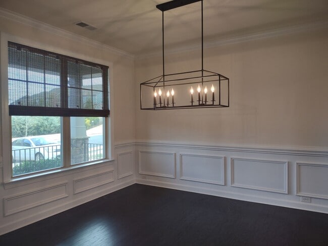Building Photo - Beautiful home located in the Millbridge C...
