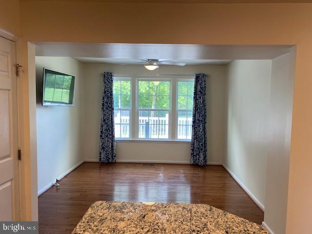 Building Photo - 145 Sandpiper Ct