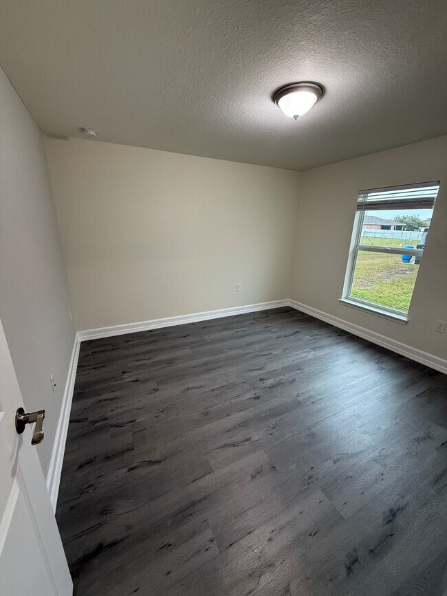 Building Photo - 2513 43rd St SW