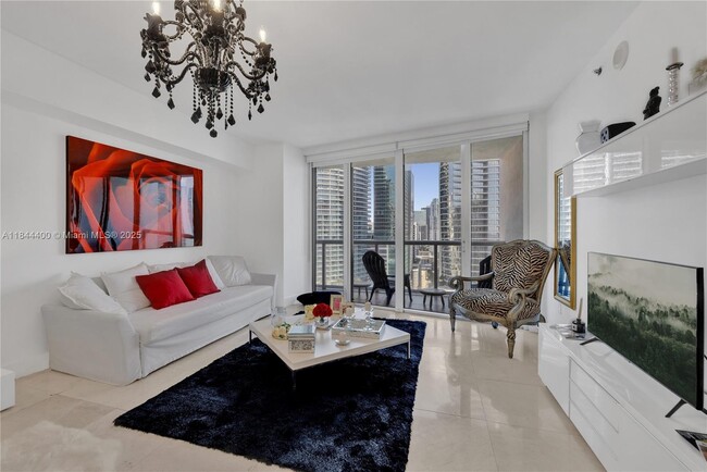 Building Photo - 475 Brickell Ave