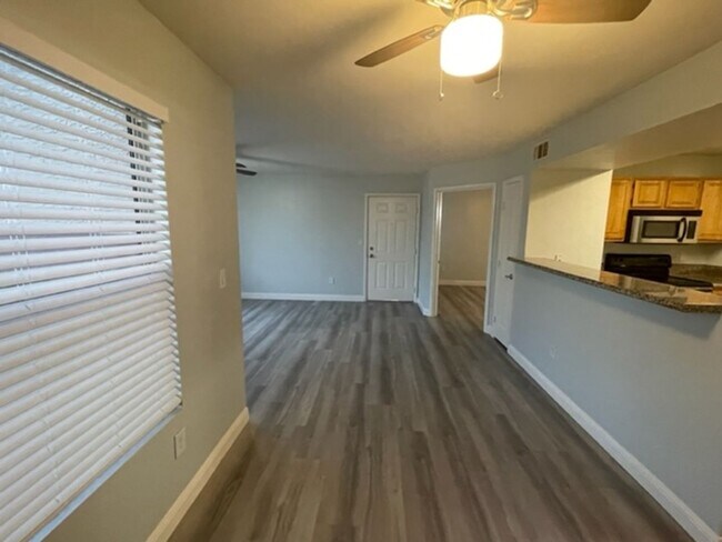 Building Photo - AWESOME 2 BEDROOM UPGRADED CONDO NEAR STRIP W/ RV PARKING!!!