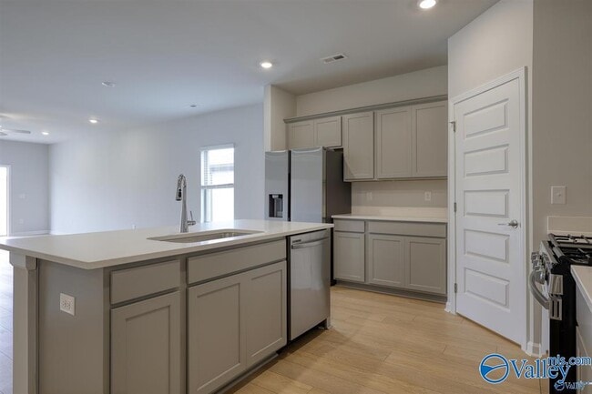 Building Photo - 206 Waylan Rdg Ln