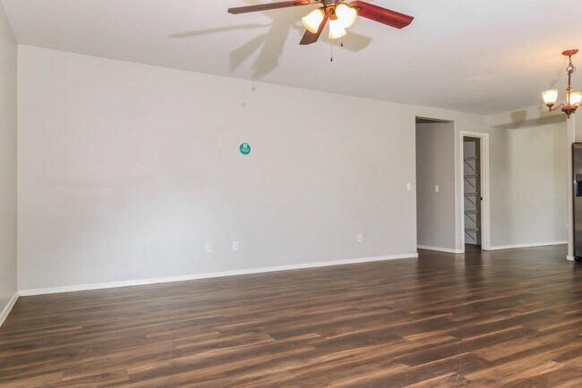 Building Photo - 12426 W Soledad St