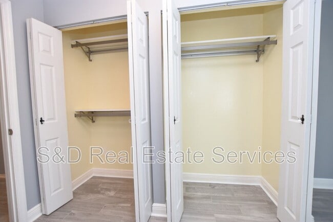 Building Photo - 8212 Riverboat Dr