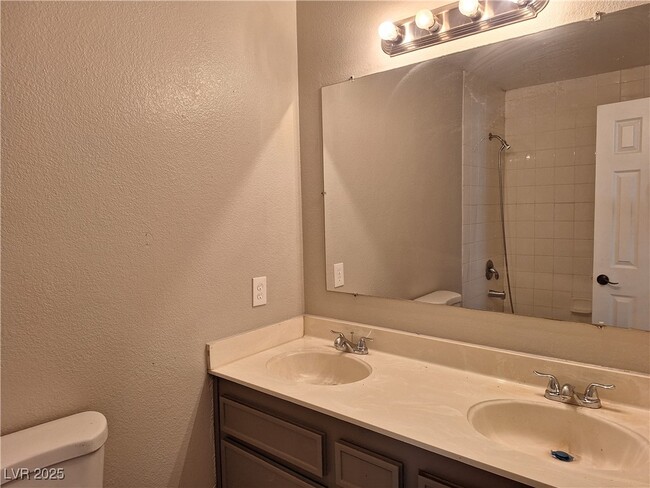 Building Photo - 4311 E El Esteban Way