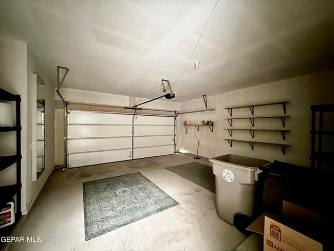 Building Photo - 4817 Mark Avizo