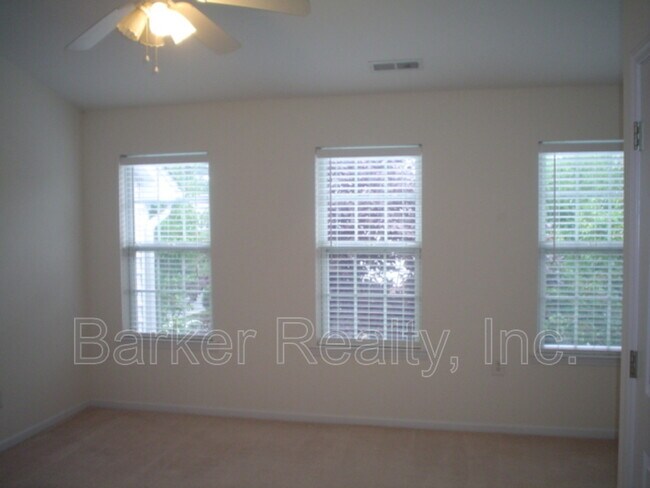 Building Photo - 5737 Clearbay Ln