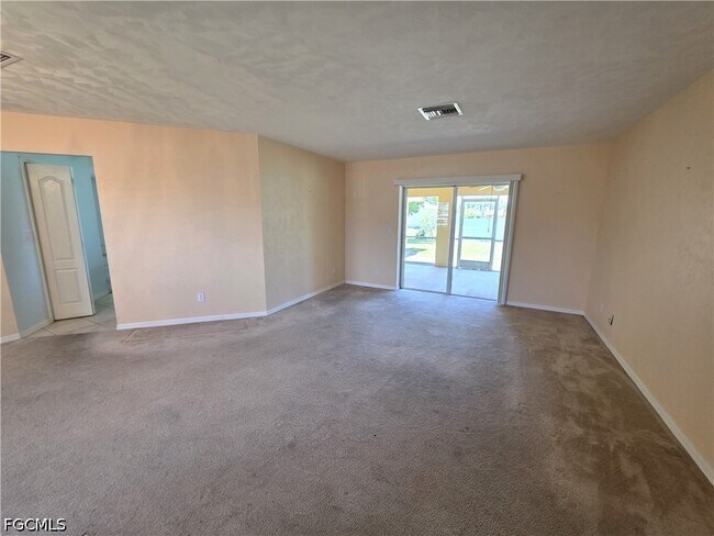 Building Photo - 4614 SW 9th Pl
