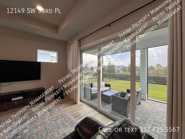 Building Photo - 12149 SW 33rd Pl