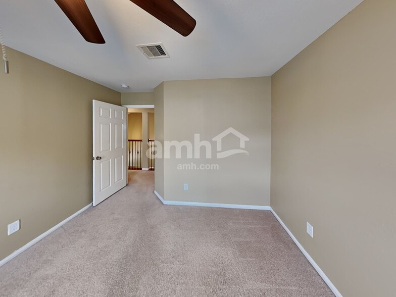 Building Photo - 633 Rocky Hollow Ln