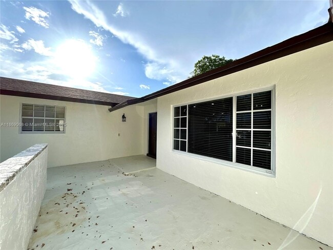 Building Photo - 13971 SW 112th St
