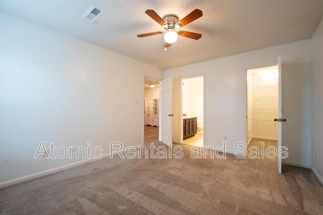 Building Photo - 7933 Dighton Way