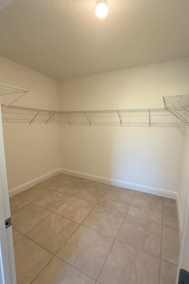 Building Photo - 16880 SW 29th Terrace Rd