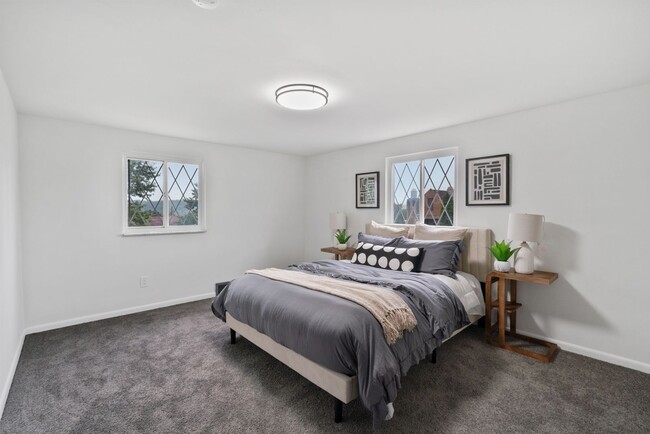 Building Photo - Stunning 3 bedroom home in Duquesne availa...