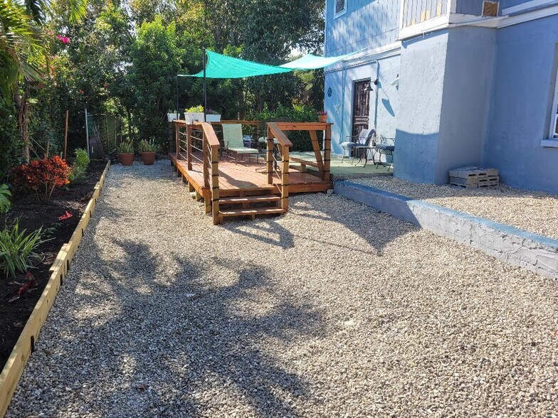 Building Photo - 4385 Pine Lake Rd